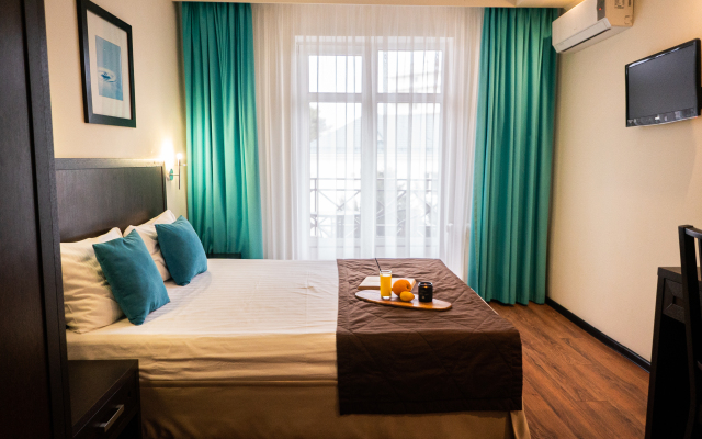 Golubaya Laguna Hotel