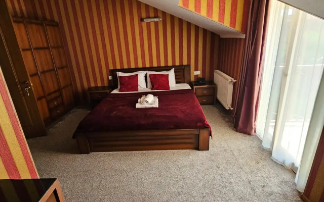 Danisimo Hotel