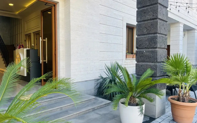 Fortune Hotel