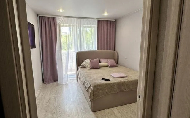 Na Ulitse 50 Let Oktyabrya 203/1 Flat
