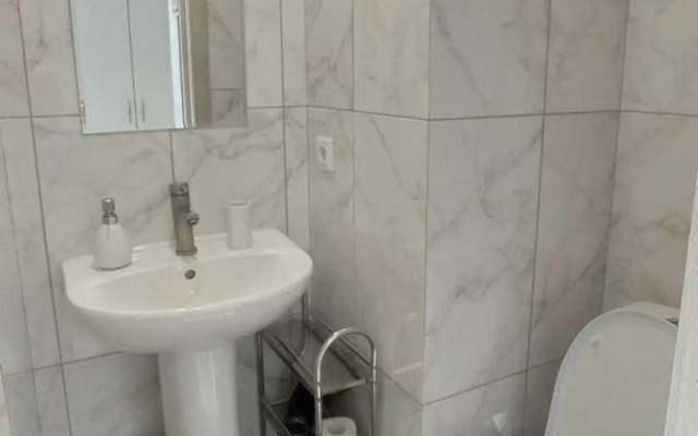 2 Na Ulitse Dekabristov 23 Apartments