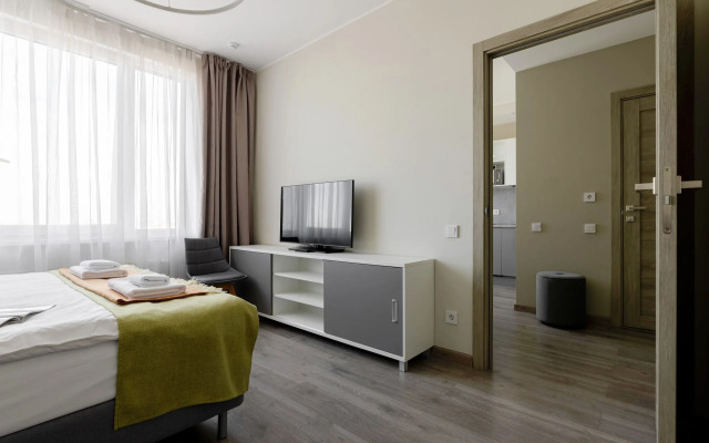 Na Prospekte Vitebskiy 101/1 Apartment
