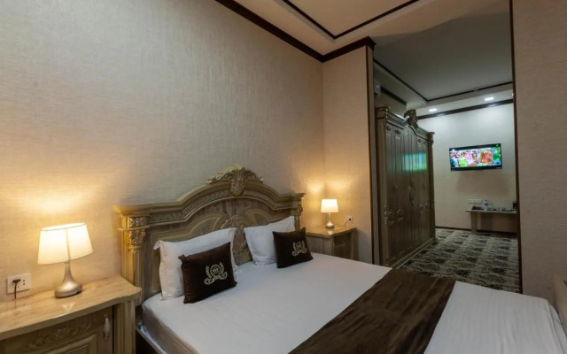 ARK Hotel