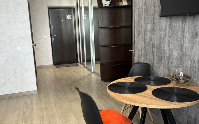 Apartamenty S Vidom Na Reku Flat