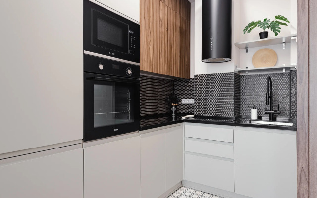 Yevro Dvushka S Dizaynerskim Remontom Shosse Entuziastov Flat