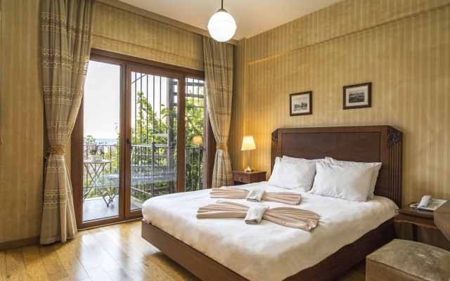 Bucoleon Hostel