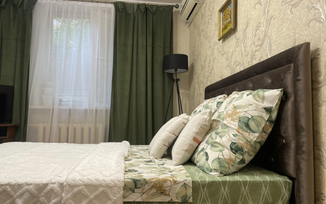 Dvukhkomnatnaya Ryadom So Shkoloy Politsii Flat