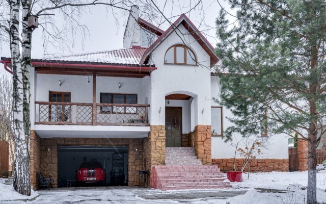 Glukhovo Private House