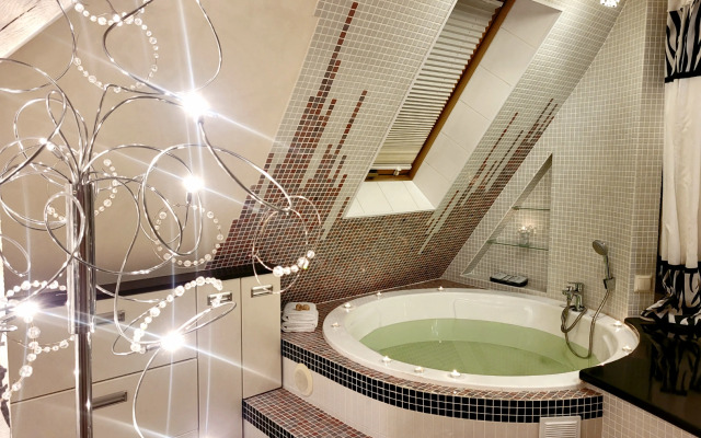 Квартира Эксклюзивная студия для романтического времяпровождения