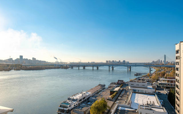 Апартаменты с видом на Обь и Михайловскую набережную