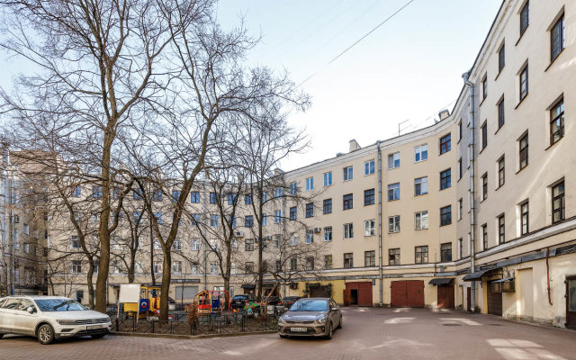 Апартаменты Премиум Город Рек на Большой Конюшенной 1