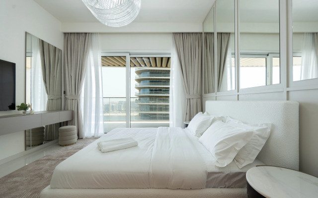 Keyrock Palm-View Luxury Stay in Grand Bleu Apartments
