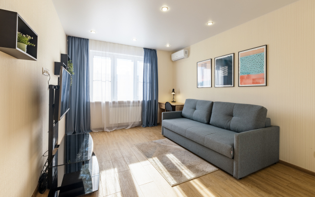 Na Frunze 15 Flat