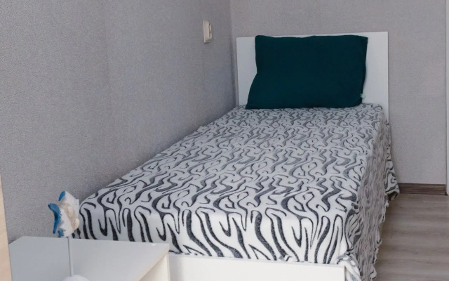 Апартаменты Трехкомнатные апартаменты Крымск-Апарт в центре города