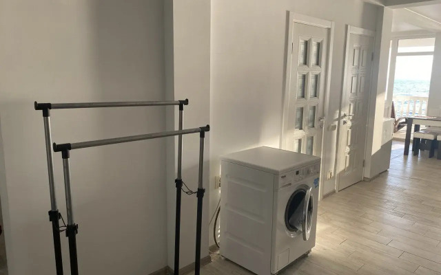 Aniwave 3 Apartments