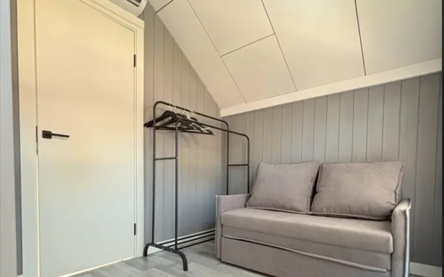 Частный дом у леса