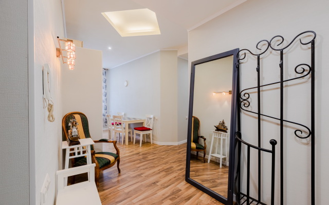 Апартаменты SpbStay с сауной на Невском проспекте 124