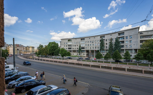 Квартира SpbMain СпбМэйн на наб. реки Карповки