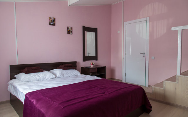 Maks Hotel