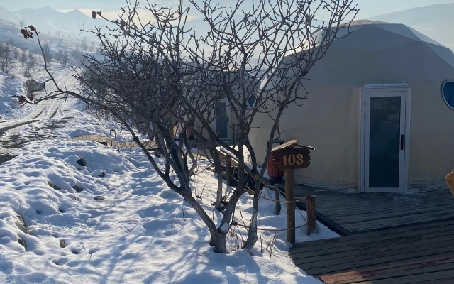 Глэмпинг EcoHouse by Art Hotel