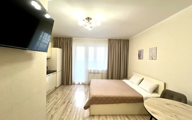 Апартаменты на Братьев Кашириных в Академ Риверсайд