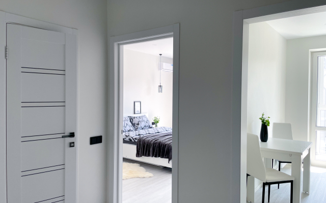 Black & White Apart Apartments