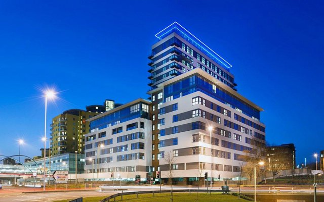 Basingstoke Apartments - Skyline Plaza
