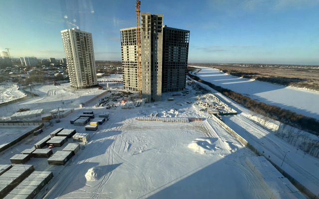 Elitnyye na Beregu Reki Tura s Vidom na Most Vlyublennykh Apartments