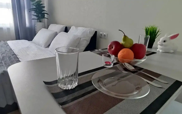 S oknami vo dvor Flat