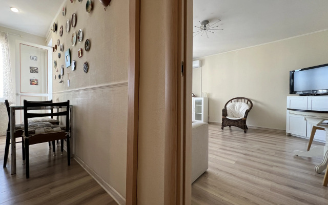 2-kom Fadeeva 13b-49 KakDoma Sevastopol Flat
