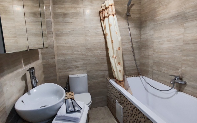 Apartamenty S Vidom Na Gory Flat