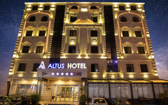 Отель Altus  Hotel  Baku