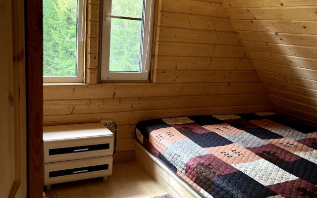 Гостевой дом у Озера в Лесу Маркова заимка