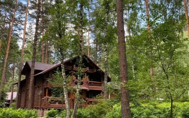 Отель Орлиное гнездо