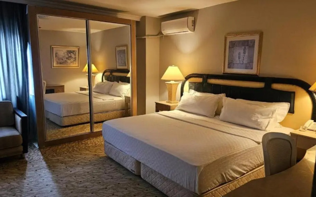 Sever Suites Hotel