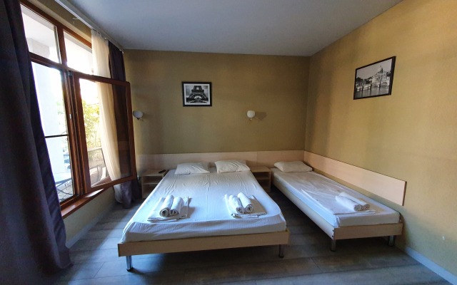 Guest house Meka