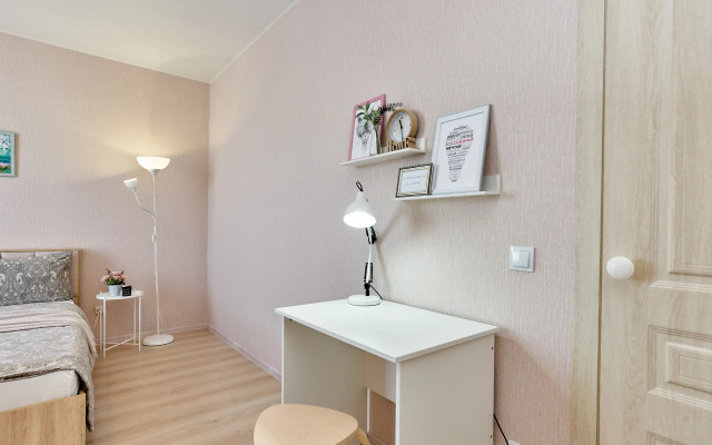 Apart Loren Flat