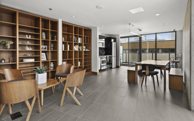 Апарт-отель Globalstay Downtown Calgary Apartments