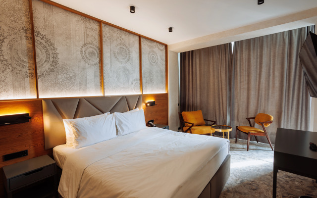 Aurum Garden Hotel