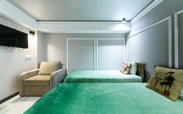 Апартаменты на Защитников Кавказа 114