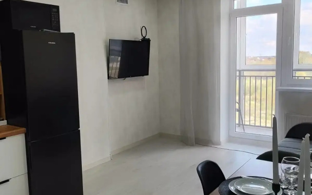 Bolshaya Dvukhkomnatnaya Kvartira V Kaliningrade Flat