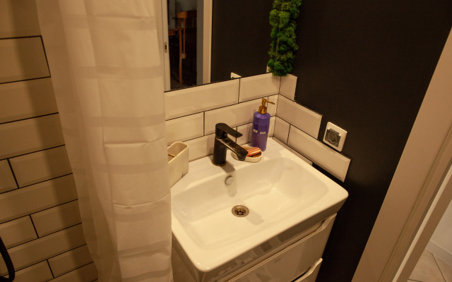 Na Flotskom Spuske Flat