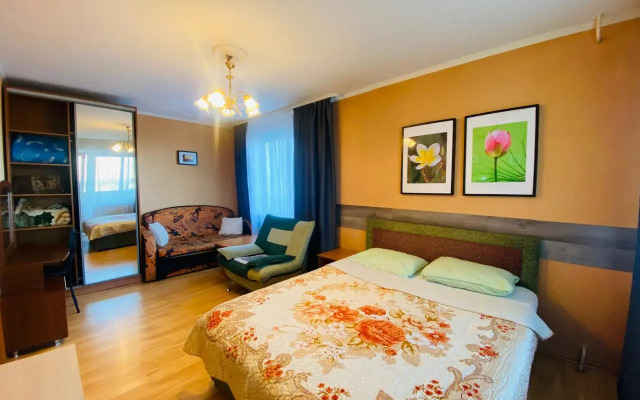 Апартаменты с 2 Комнатами Вид на Город и Балкон (КВАРТИРА51)