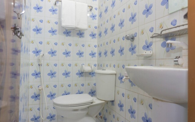 White House International Residential Hotel