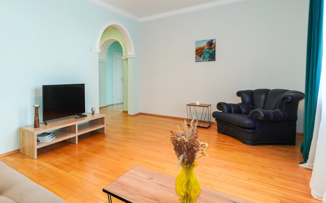 Na Krasnoarmeyskoy 24А Flat 3-room