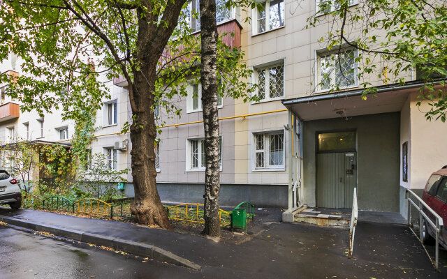 Otlichnaya Trekhkomnatnaya Kvartira V Tekstilschikakh Apartments