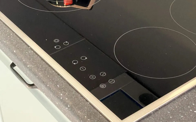 Апартаменты-студия 30 кв.м. с кроватью и балконом, 14 этаж