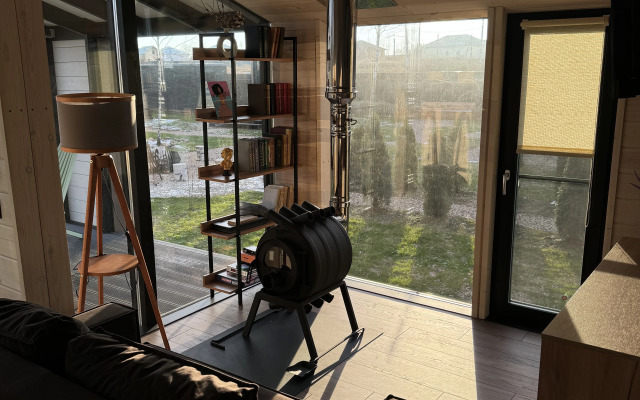 Гостевой дом с французскими панорамными окнами