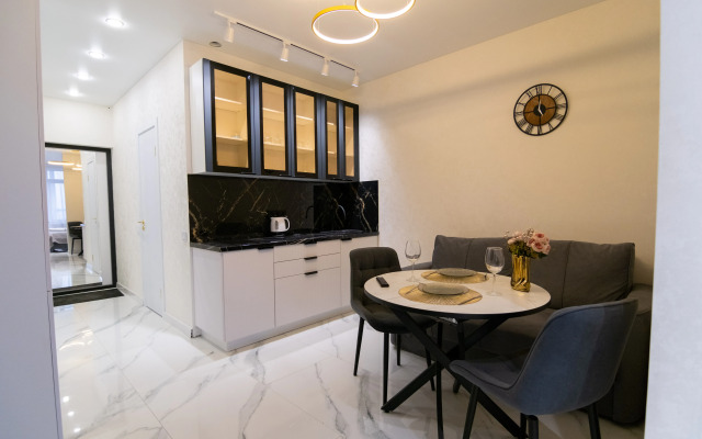 Premium S Yevroremontom Apartments