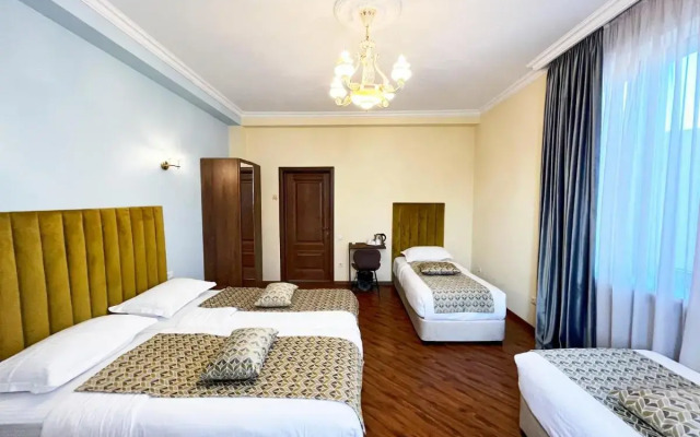 Phazisi Hotel